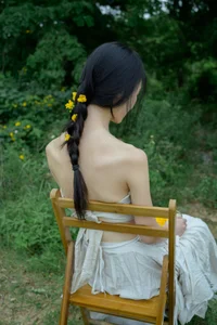 Elegant Art Photography Vol.9121 Featuring A Ji Yuan Zi: A Stunning Portrait Collection Amidst Blooming Yellow and Green Locust Flowers-18
