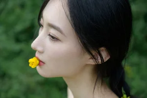 Elegant Art Photography Vol.9121 Featuring A Ji Yuan Zi: A Stunning Portrait Collection Amidst Blooming Yellow and Green Locust Flowers-9