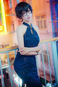 Coser Ely_eee as Reiko Kujirai B: Elegant Night Street Vibe with a Feline Friend-8