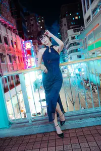 Coser Ely_eee as Reiko Kujirai B: Elegant Night Street Vibe with a Feline Friend-12