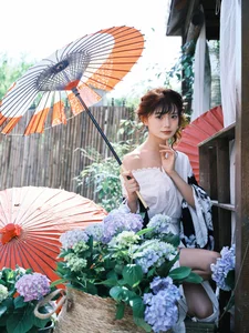 Xiao Shan Zao Jian Art Language Vol.9163: Elegant Sword Aesthetic and Cinematic Portrait Photography Collection-1