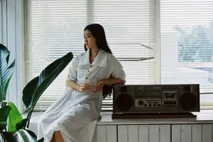 Discover the Serene Elegance of San Yuan in YiTuYu Art Language Vol.8608 Collection-9