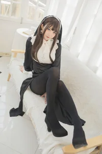 The Ethereal Beauty of Coser 51Jiang in the Artistic Collection-0