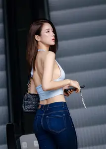 Trinh My Duyen shines with elegant style, captivating aura.-8