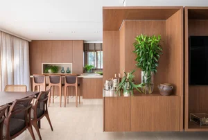 Modern Transformation of a 1960s São Paulo Villa: Blending Original Structure with Contemporary Brazilian Wood Design for Cozy Open Living-13