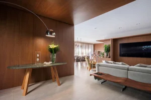 Modern Transformation of a 1960s São Paulo Villa: Blending Original Structure with Contemporary Brazilian Wood Design for Cozy Open Living-16