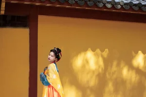 Timeless Elegance in Hanfu: YiTuYu Art Language Vol.8852 featuring E E Chi Bu Bao-17