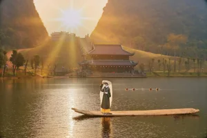 Discover Thung Ui, Ninh Binh: A Cinematic Valley in Vietnam That Looks Like a Historical Drama Movie Set-5