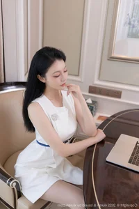 Capturing Elegance: An Ran’s Dreamy Coastal Escape to Zhuhai in XiuRen Series No. 10829-13