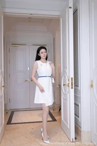 Capturing Elegance: An Ran’s Dreamy Coastal Escape to Zhuhai in XiuRen Series No. 10829-3