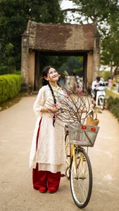 Timeless Grace: Capturing the Beauty of Ao Dai in Duong Lam Ancient Village-7