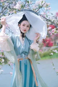 Elegant Portrait Photography: Xiao Lin in YiTuYu Art Language Vol.9341 – Stunning Fashion and Lifestyle Visuals-8