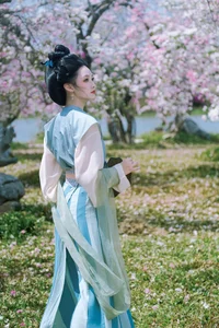 Elegant Portrait Photography: Xiao Lin in YiTuYu Art Language Vol.9341 – Stunning Fashion and Lifestyle Visuals-13