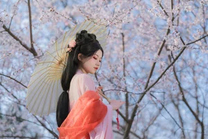 Spring Muse in Hanfu YiTuYu Vol.8891 Gui Yuan Ba Bao Zhou-2