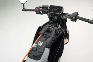 Unveiling Honda WN7 2026: Future Electric Motorcycle with Sharp, Premium Design, Coming Soon-4