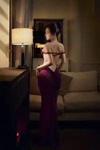 Unveiling Alluring Beauty A Mysterious Gaze in the Mirror Reflection-8