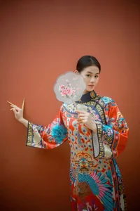 Timeless Elegance of Man Li by the Red Wall - YiTuYu Vol.8871-29