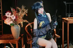 Coser Miyamoto Sakura as Ryuuka Hisaki (Blue Archive): Alluring Warrior Beauty 8059691834-1