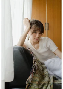 Rena Miyashita’s Timeless Elegance: Capturing the Pure Essence of Natural Beauty-1