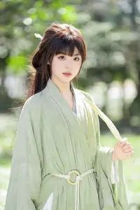 Asian Beauty: Sai Xi Xi Li Ma in Elegant Green Hanfu – YiTuYu Vol.8747 Collection-6