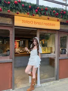 Tang My Han: A Muse's Beauty Amidst Golden Rice Fields, A Breathtaking Moment-3