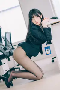 Coser Shimo: Discover Shimo's Secret Office Part02 – Innocent Charm in the Workplace-1