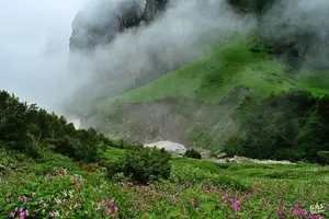 Explore Great Himalayan National Park - Where rugged terrain meets magical turquoise rivers-4