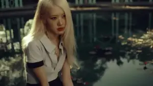 Rosé Blackpink: Dynamic Beauty, Captivating Style – Most Beautiful Idol 2025 VnExpress-4