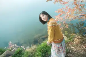 YiTuYu Art Language Vol.8738 Nan Nan: A Radiant Autumn Girl Embracing Warm Afternoon Sun-4