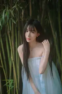 Xiao Yu: Orchid Garden Muse in YiTuYu Vol.8701 – Captivating Serenity Unveiled-33