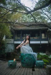 Xiao Yu: Orchid Garden Muse in YiTuYu Vol.8701 – Captivating Serenity Unveiled-16