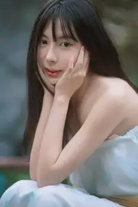 Xiao Yu: Orchid Garden Muse in YiTuYu Vol.8701 – Captivating Serenity Unveiled-0