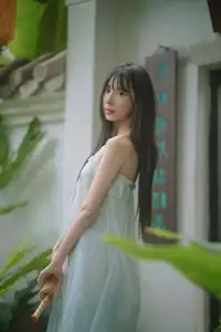 Xiao Yu: Orchid Garden Muse in YiTuYu Vol.8701 – Captivating Serenity Unveiled-39