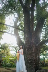 Xiao Yu: Orchid Garden Muse in YiTuYu Vol.8701 – Captivating Serenity Unveiled-32