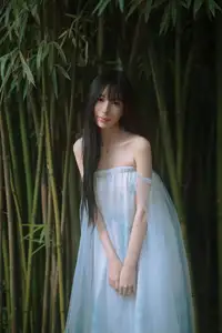 Xiao Yu: Orchid Garden Muse in YiTuYu Vol.8701 – Captivating Serenity Unveiled-9