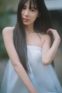 Xiao Yu: Orchid Garden Muse in YiTuYu Vol.8701 – Captivating Serenity Unveiled-45