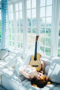 Coser Chunmomo: Elegant & Dreamy Moments with Guitar – Oct 2025 Selfie Part02-9