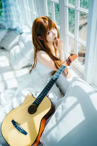 Coser Chunmomo: Elegant & Dreamy Moments with Guitar – Oct 2025 Selfie Part02-4