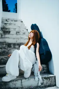 Coser Chunmomo: Elegant & Dreamy Moments with Guitar – Oct 2025 Selfie Part02-11
