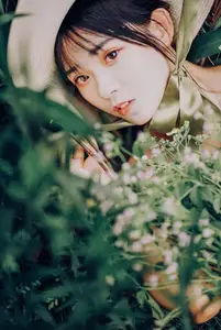 You Ran Hime Vol.8750: Gentle Muse in a Dreamy Spring Garden-23