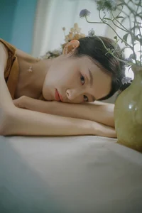 Chasing the Golden Hour: A Retro Visual Journey with Yi Zhi You Zi’s Art Language-37