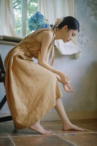 Chasing the Golden Hour: A Retro Visual Journey with Yi Zhi You Zi’s Art Language-44