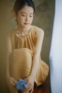 Chasing the Golden Hour: A Retro Visual Journey with Yi Zhi You Zi’s Art Language-20