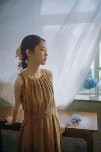 Chasing the Golden Hour: A Retro Visual Journey with Yi Zhi You Zi’s Art Language-41