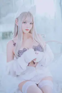 Coser Kurotia Kuro: Sweet Charm in Pure KEMOMIMI WHITE Lingerie (56P)-24