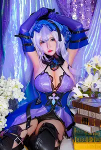 Discover the Ethereal Beauty of Black Swan Honkai Star Rail by Enchanting Coser Potato Godzilla-3