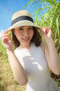 Sarina Momonaga: Tropical Island Escape and Summer Vibes in the Island of Everlasting Summer Collection Part 01-0