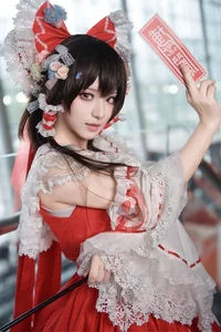 Stunning Hana Cosplay as Hualingmeng at Firefly Animation Carnival: Exquisite Floral Fantasy Fashion and Elegant Hanfu-Inspired Design for Anime Lovers-8