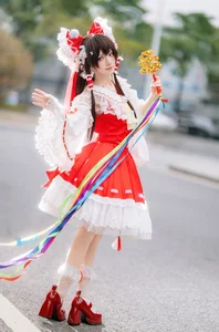 Stunning Hana Cosplay as Hualingmeng at Firefly Animation Carnival: Exquisite Floral Fantasy Fashion and Elegant Hanfu-Inspired Design for Anime Lovers-3