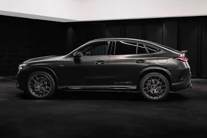 The New Mercedes-AMG C53: A Return to 6-Cylinder Gasoline Power for Pure Performance Driving Enthusiasts-2